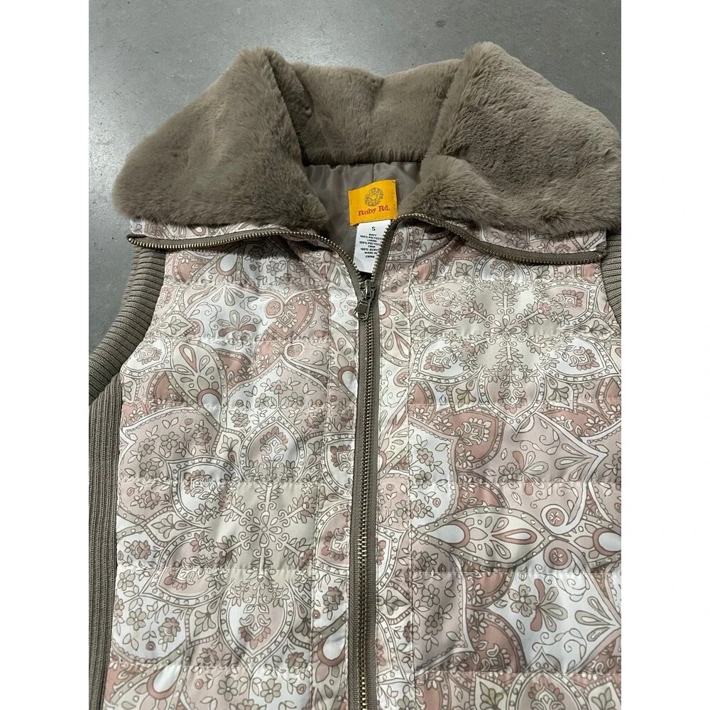 Ruby Rd Puffer Vest Jacket Womens Large Floral Paisley Faux Fur Collar Zip SizeS - Picture 2 of 5